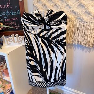 Apt 9 Black and white Strappy halter dress small